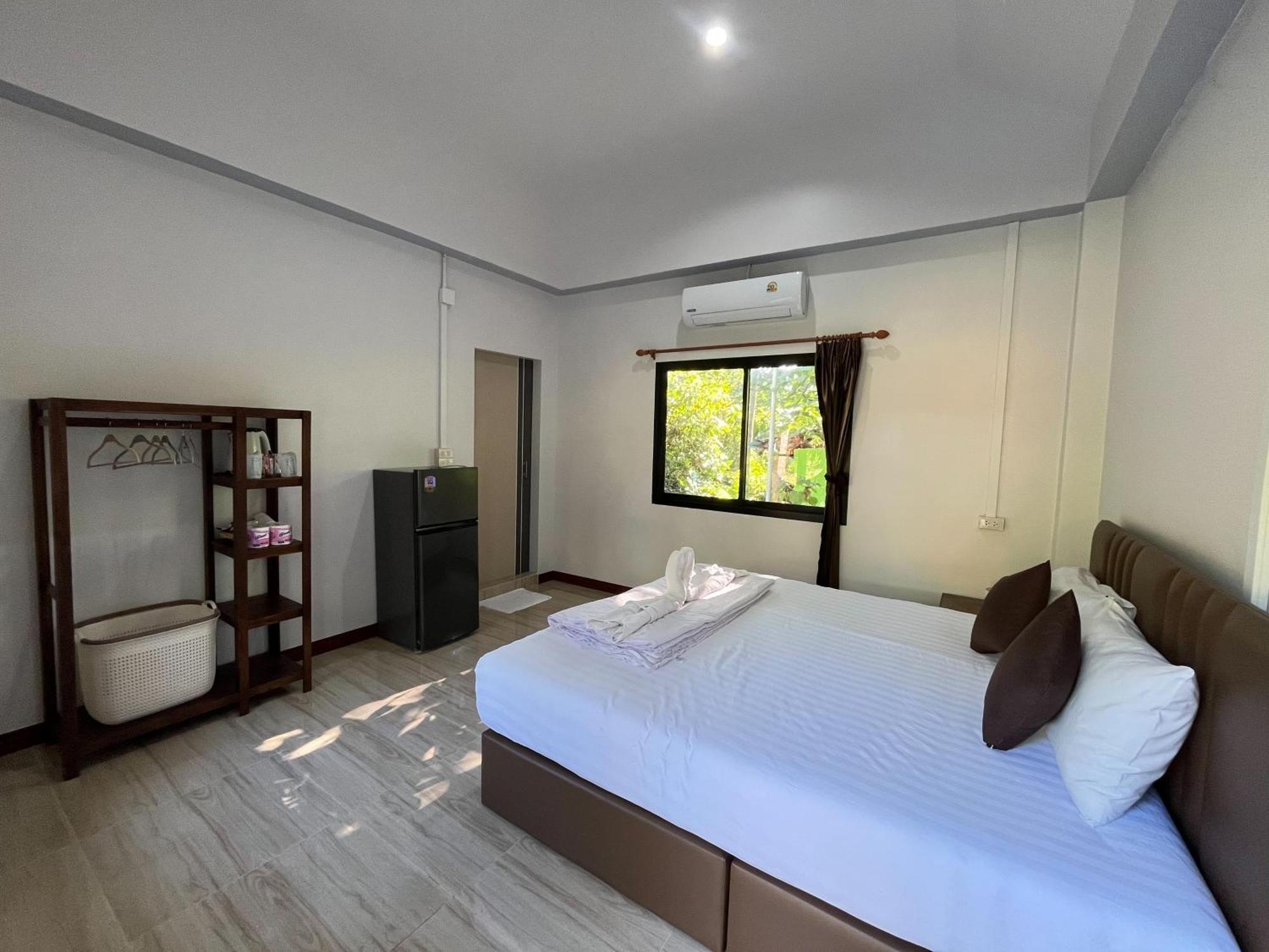 Koh Mook Garden Beach Resort Exterior photo